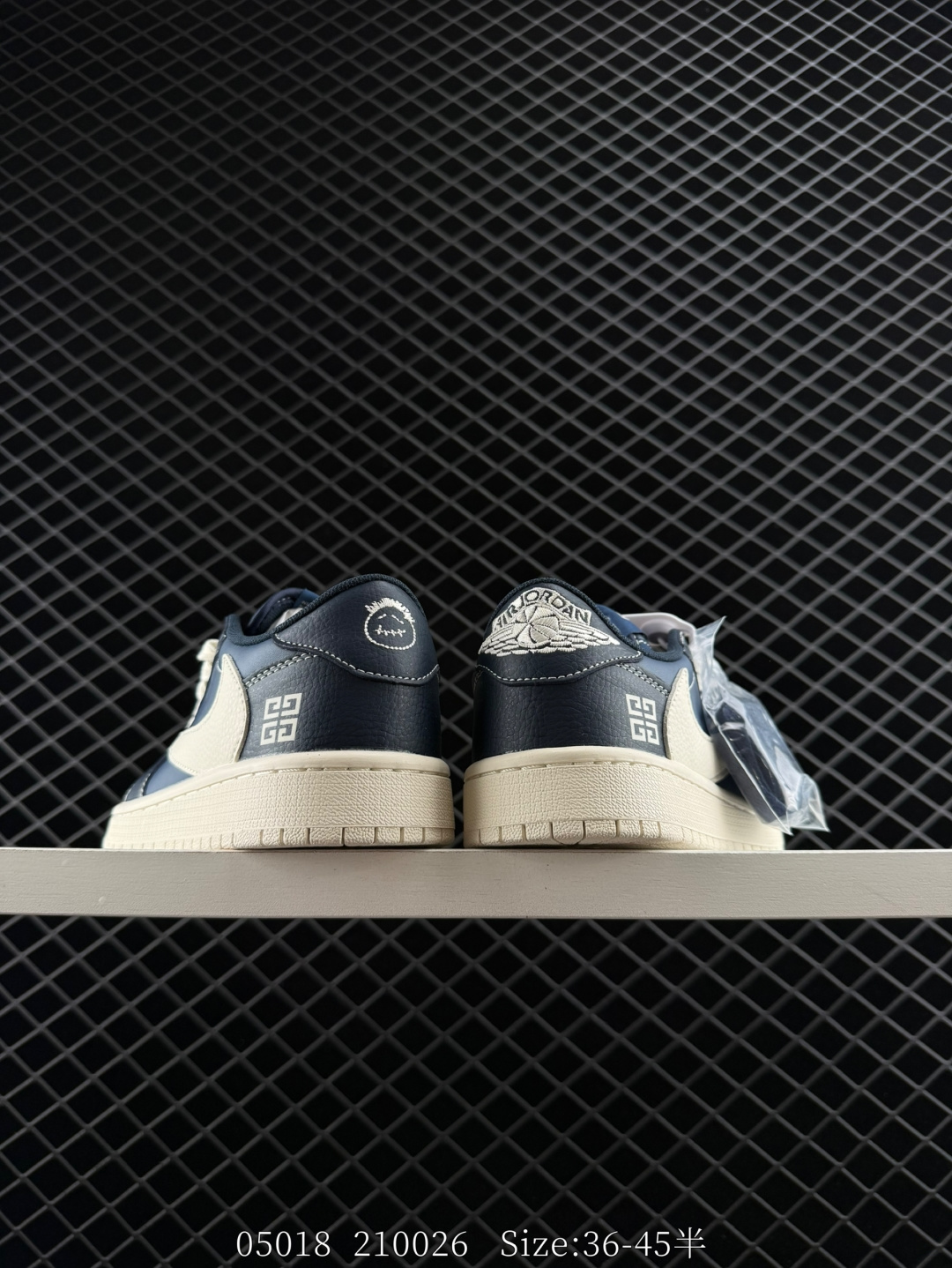 Travis Scott x Air Jordan 1 ” Reverse Mocha “